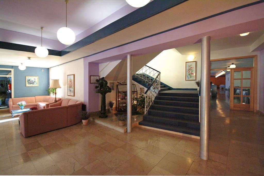 Hotel Istra ラブ エクステリア 写真